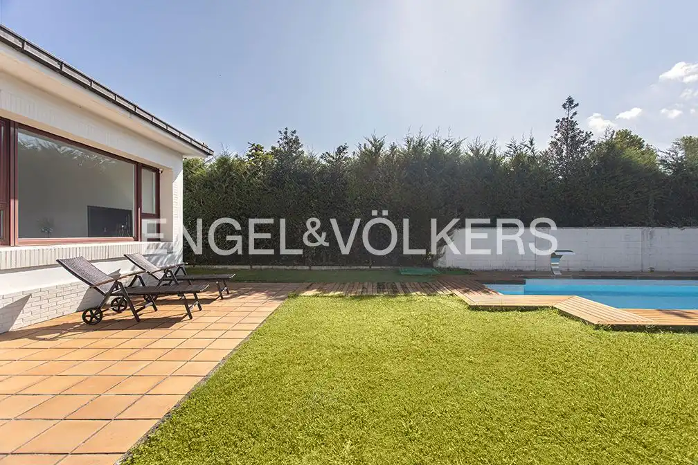 Casa amb piscina en venda a Tazones - Argüero, imagen 2