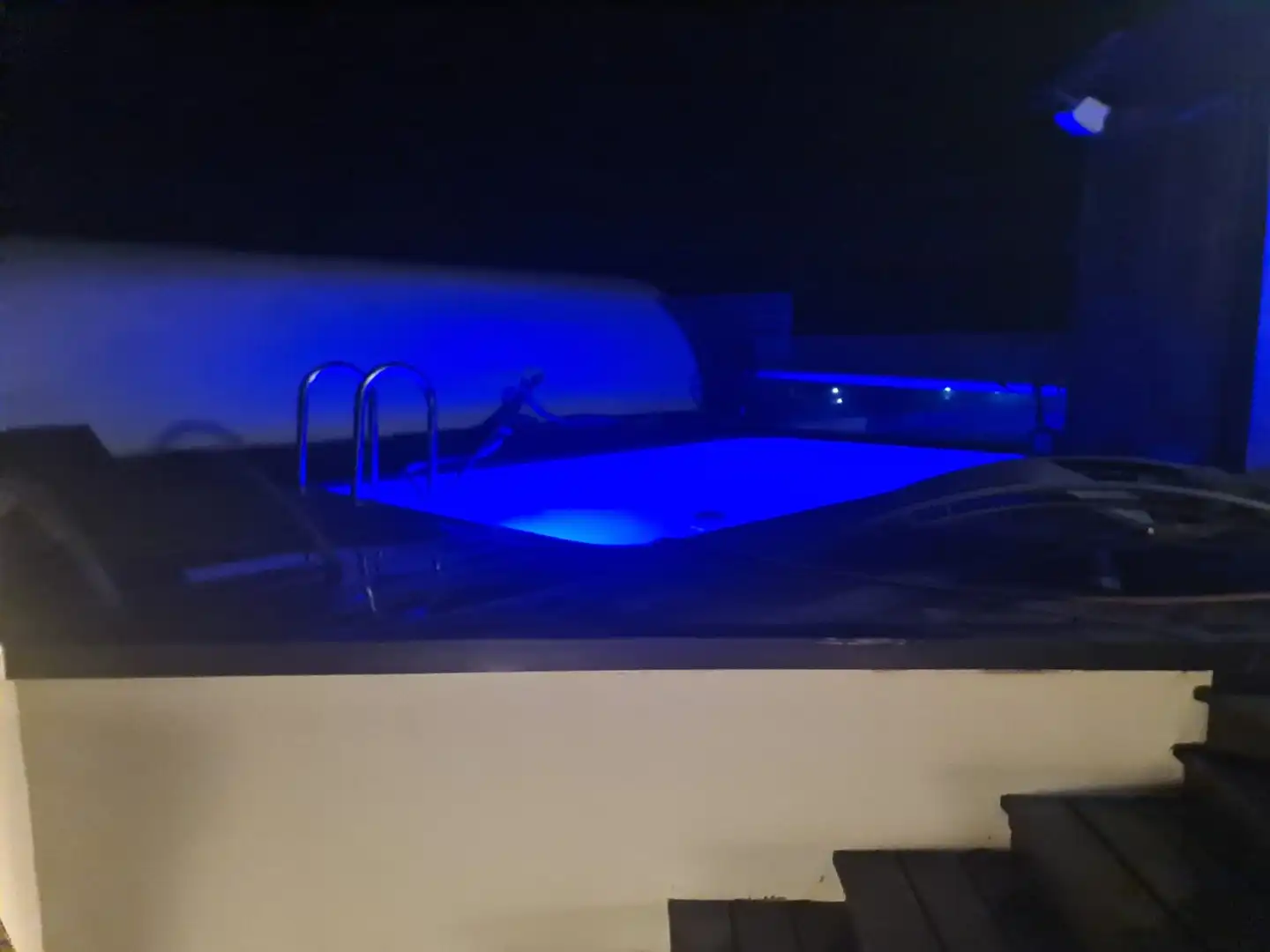 Swimming pool of Duplexes for sale in Benahavís  with Air Conditioner, Furnished and TV