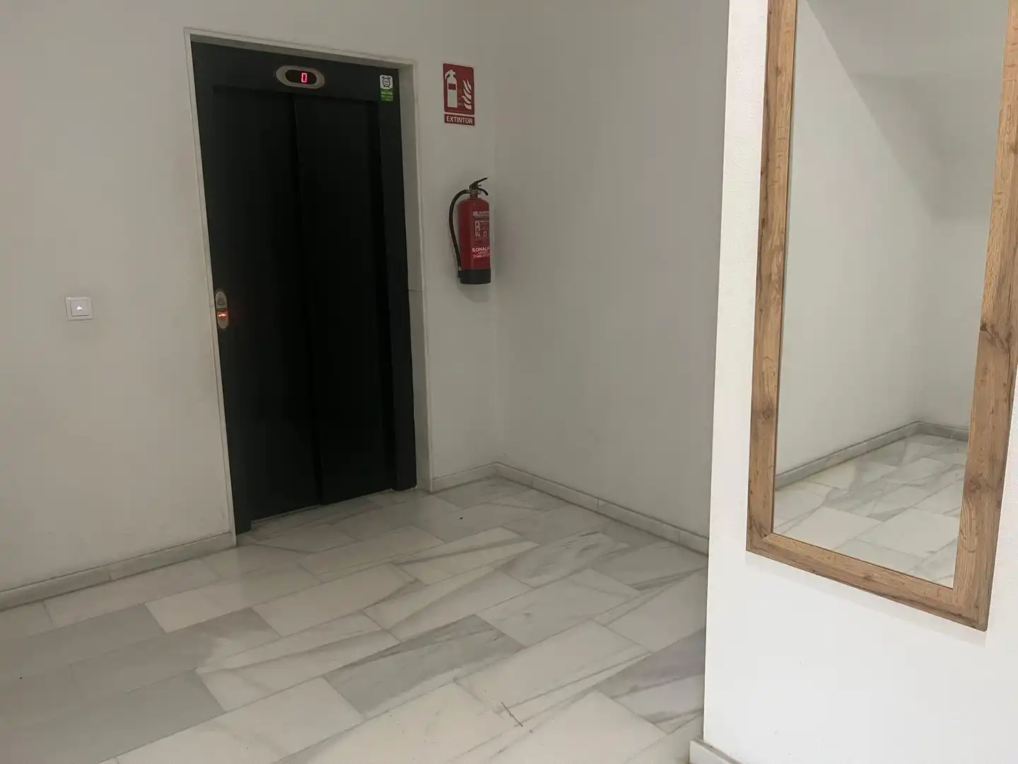 Ático de alquiler en Elche / Elx con Aire acondicionado, Calefacción y Terraza