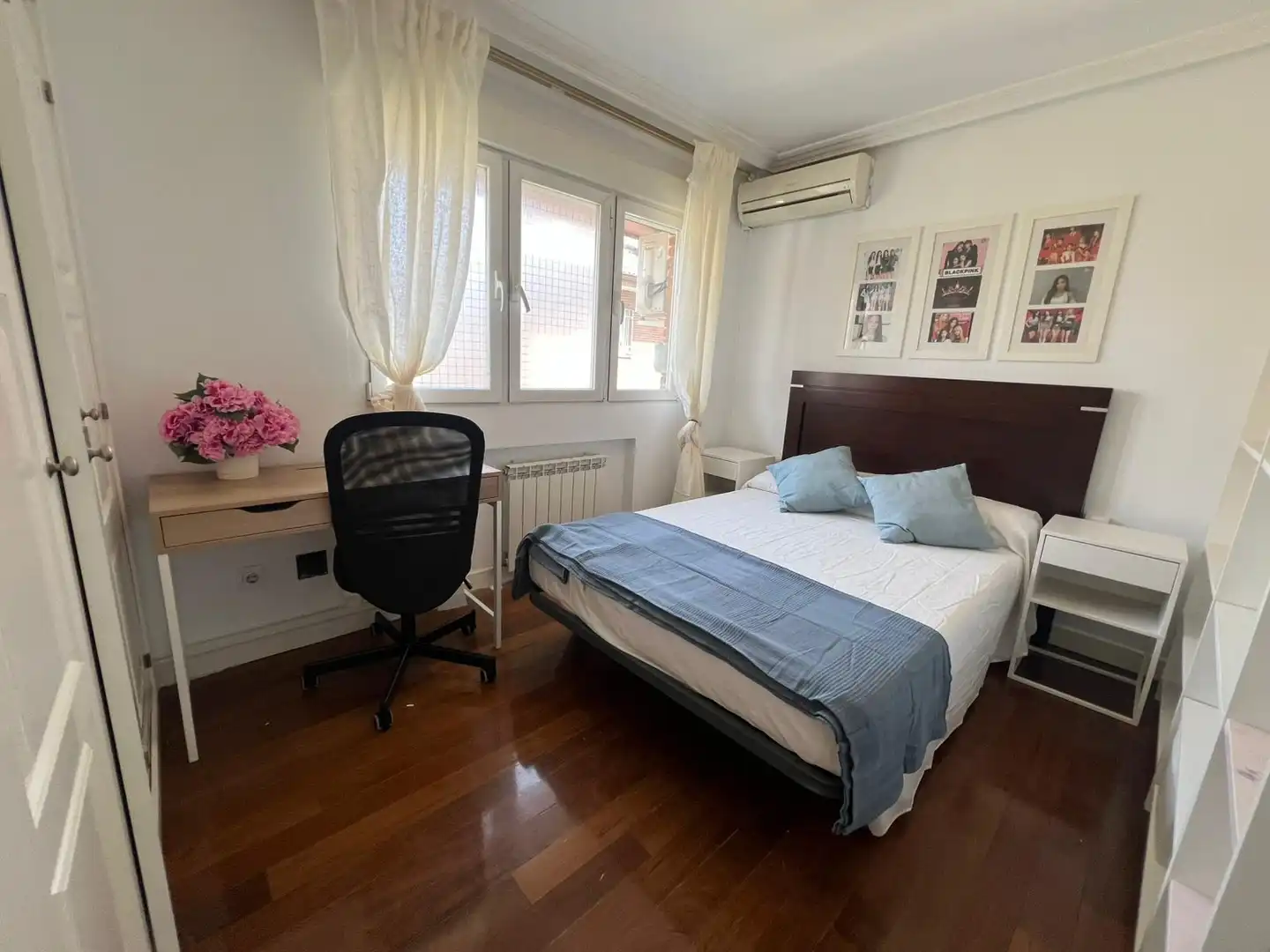 Bedroom of Houses for share in  Madrid Capital  with Air Conditioner, Heating and Terrace