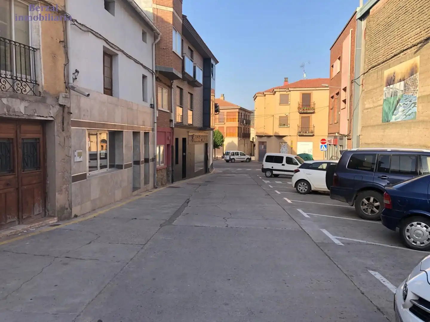 Vista exterior de Casa o xalet en venda en Baños de Río Tobía amb Traster, Moblat i Balcó