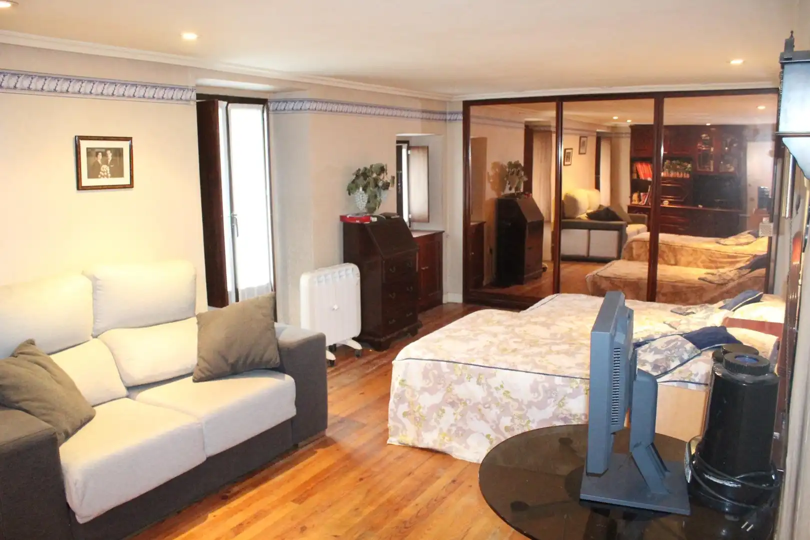 Dormitori de Casa o xalet en venda en Donostia - San Sebastián  amb Aire condicionat, Calefacció i Traster