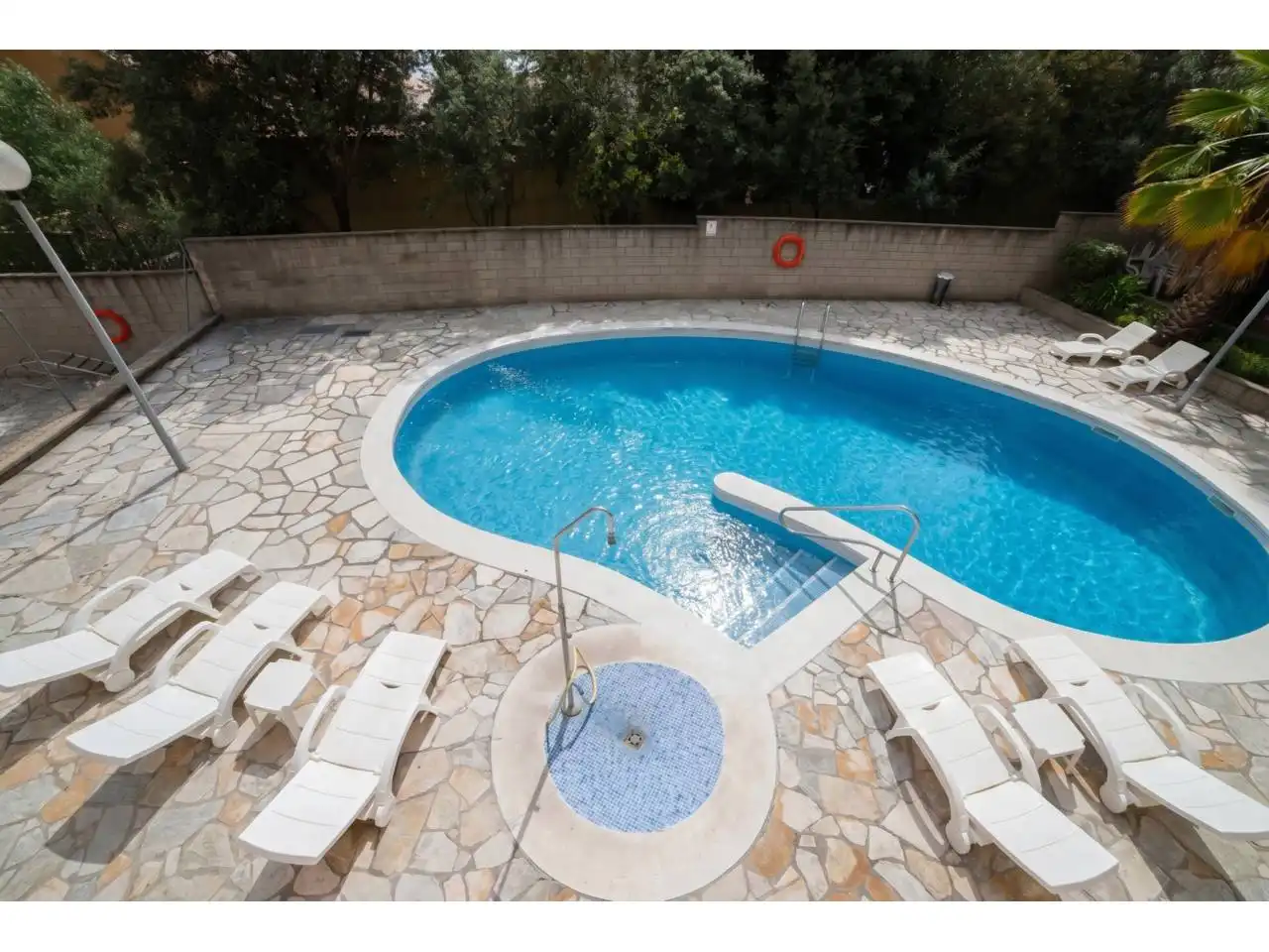 Piscina de Piso en venta en Castellar del Vallès con Aire acondicionado, Calefacción y Terraza