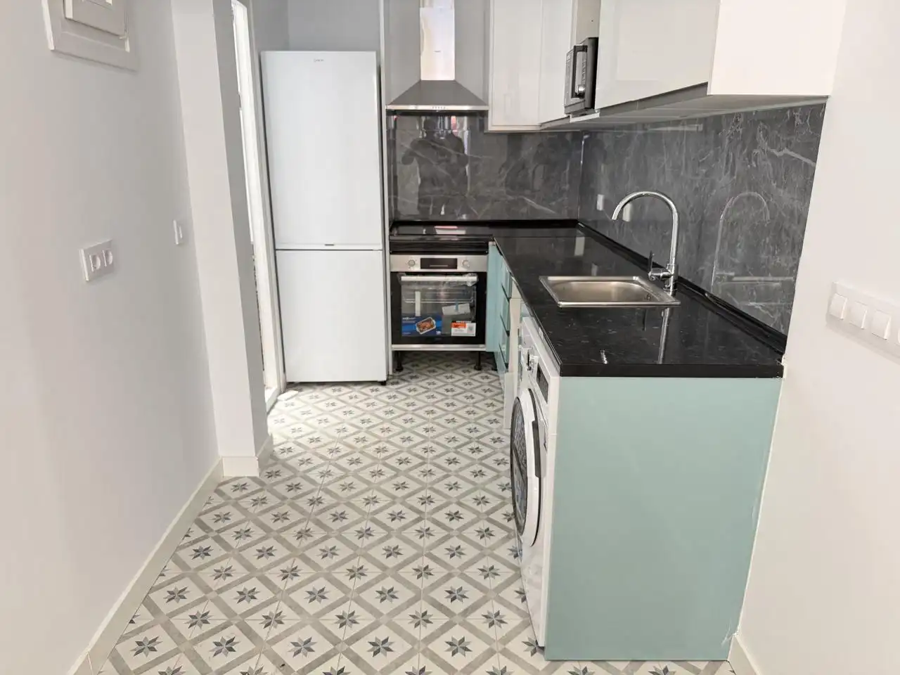Cuina de Planta baixa de lloguer en Madrid amb Aire condicionat