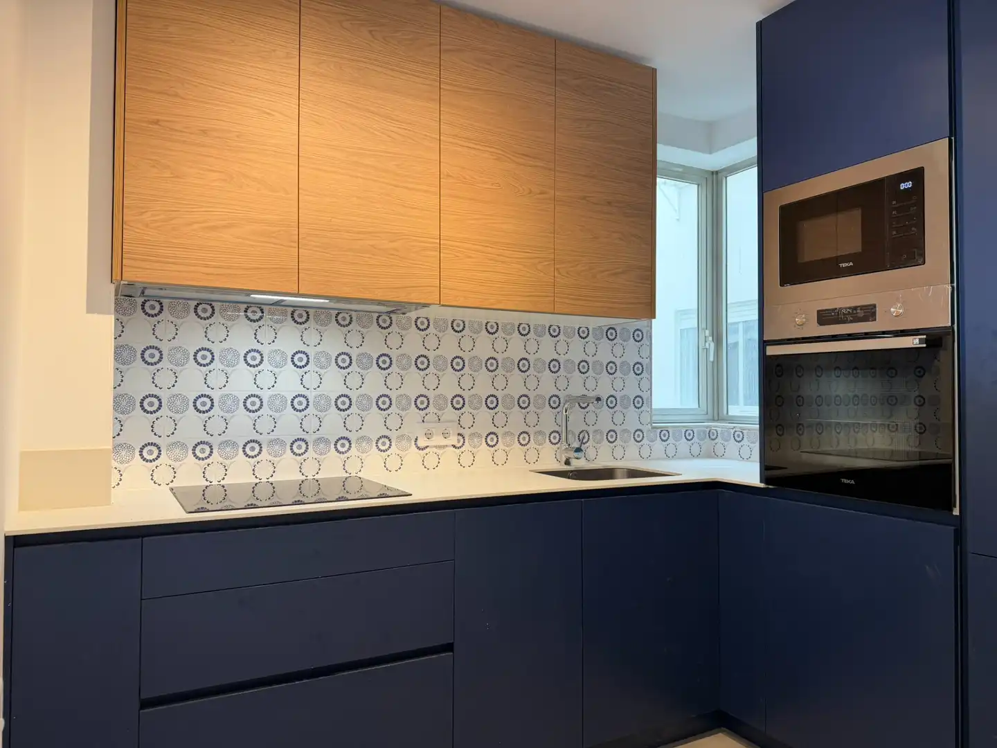 Cocina de Piso de alquiler en Vigo  con Calefacción, Parquet y Trastero