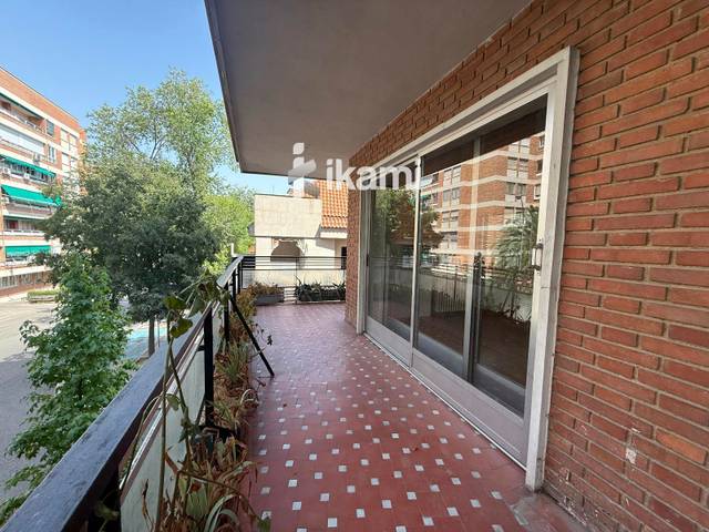 Piso en Alquiler en Brescia en Guindalera