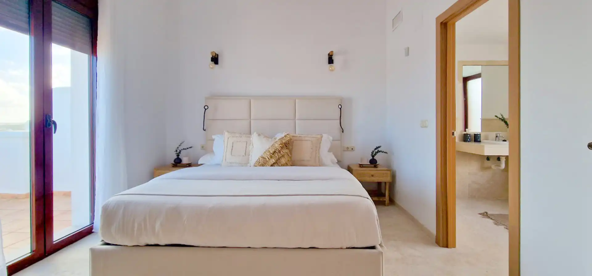 Habitación de Casa adosada en venta en Casares con Jardín privado, Terraza y Trastero