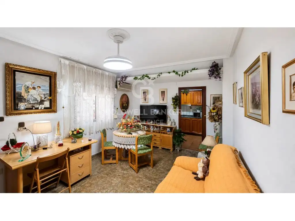 Sala de estar de Casa adosada en venta en Loriguilla con Aire acondicionado, Jardín privado y Terraza