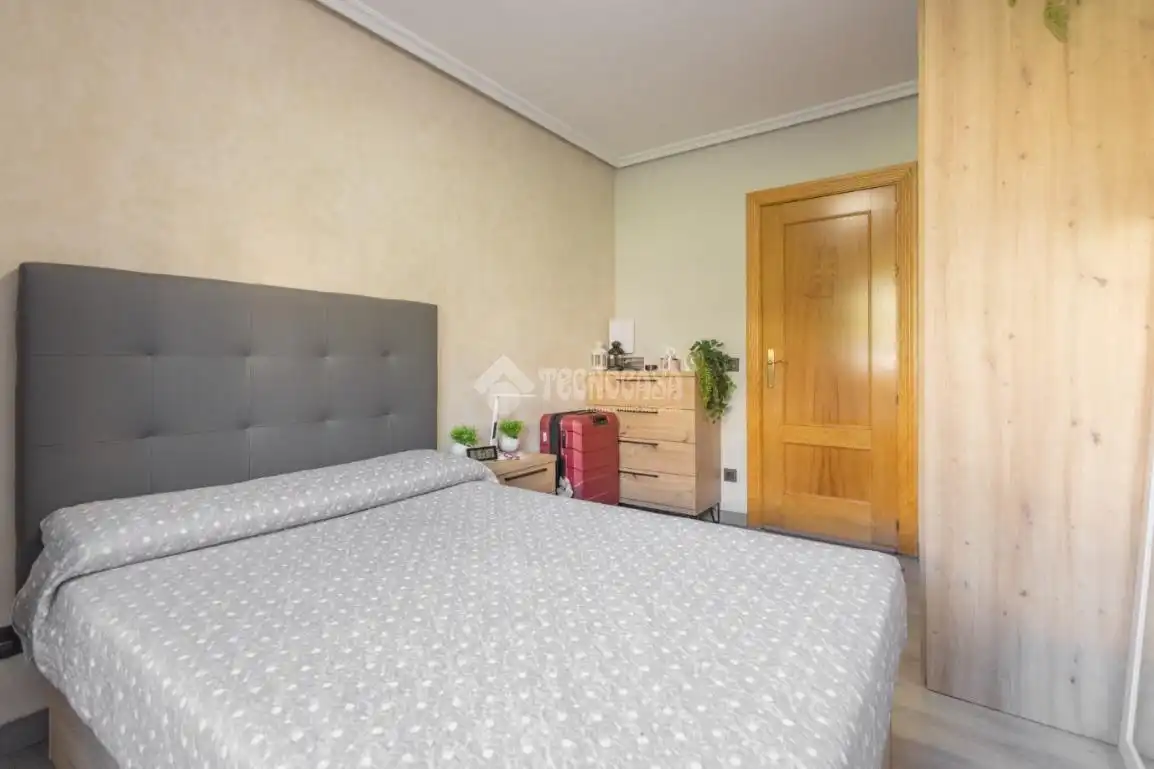 Habitación de Piso en venta en Salamanca con Aire acondicionado, Terraza y Trastero