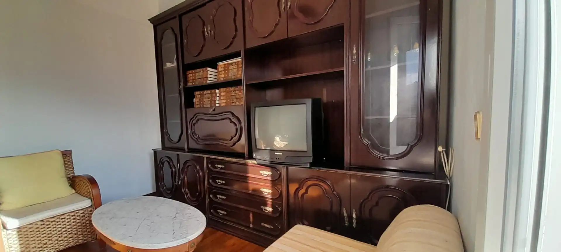 Sala de estar de Piso en venta en Laudio / Llodio con Calefacción, Amueblado y Balcón