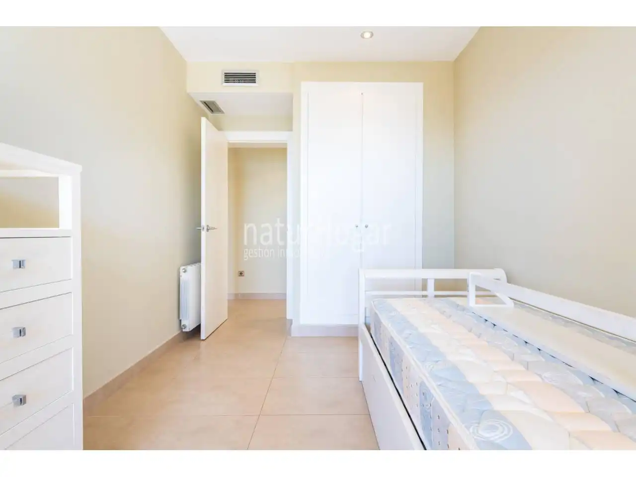 Dormitori de Apartament en venda en Oropesa del Mar / Orpesa amb Aire condicionat, Calefacció i Terrassa