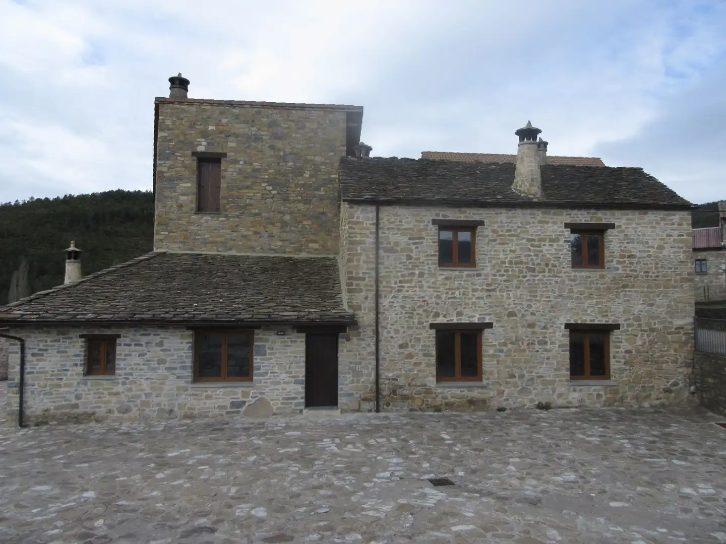 Vista exterior de Casa o chalet en venta en Castiello de Jaca con Calefacción, Jardín privado y Terraza