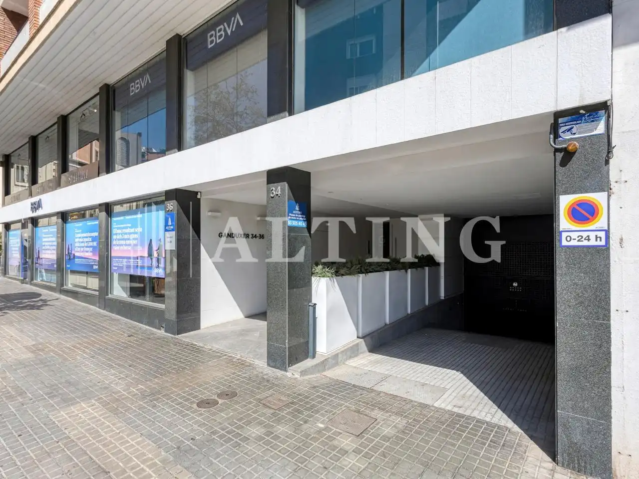 Vista exterior de Piso de alquiler en Barcelona con Aire acondicionado, Calefacción y Parquet