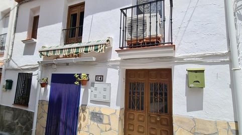 Gran casa de pueblo, necesita reforma - Buena oportunidad