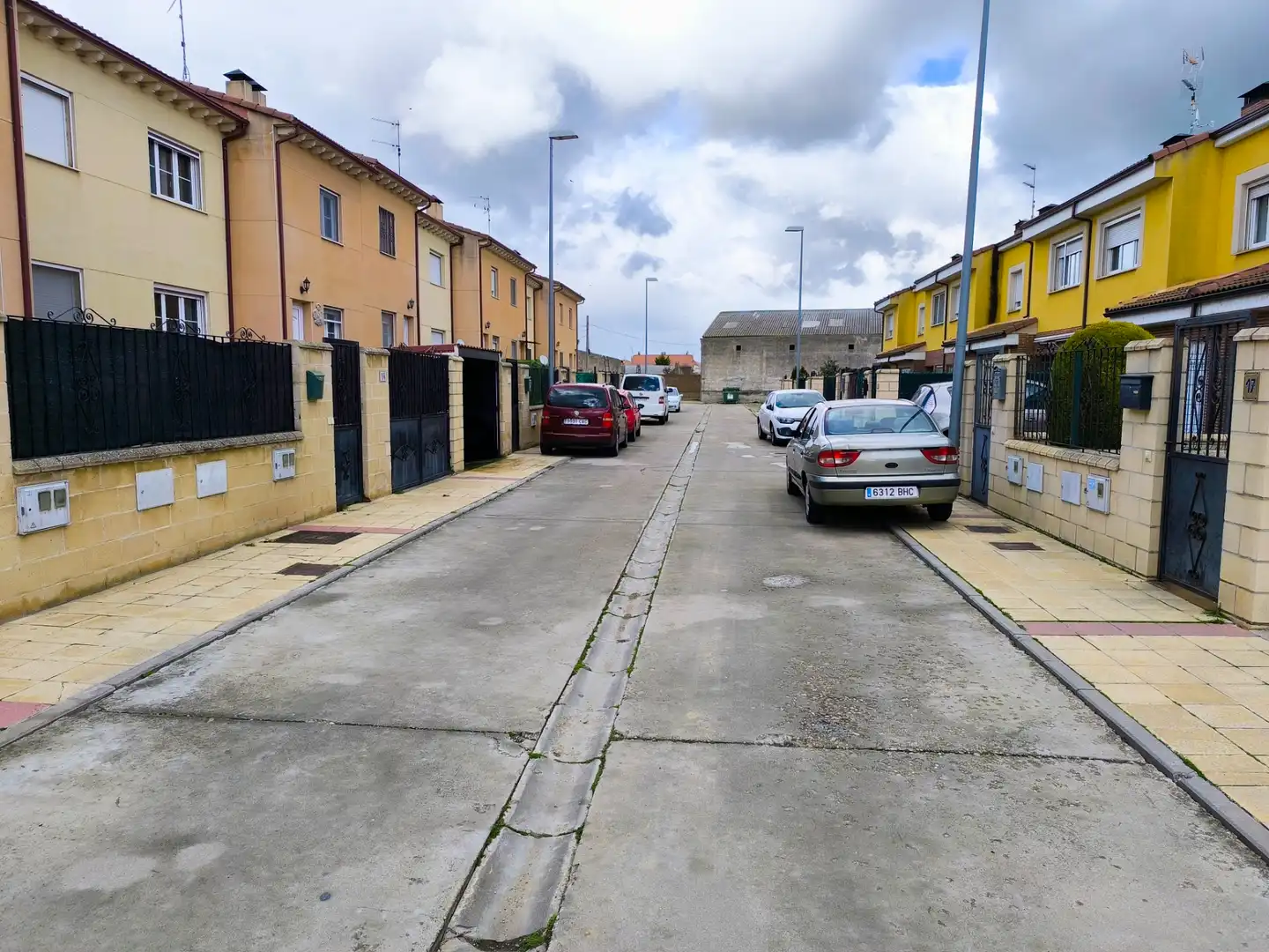 Vista exterior de Casa o xalet en venda en Magaz de Pisuerga amb Calefacció, Jardí privat i Terrassa