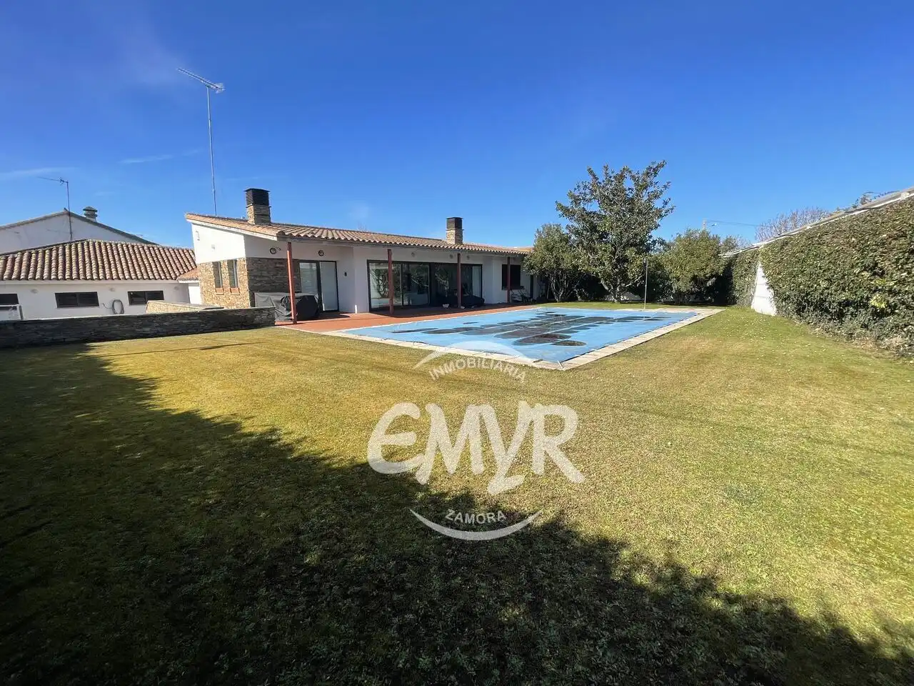 Houses for sale in Calle Vereda, Pozuelo de Tábara