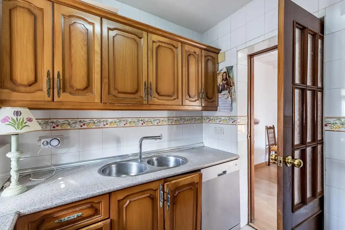 Kitchen of Houses for sale in Granada  with Terrace