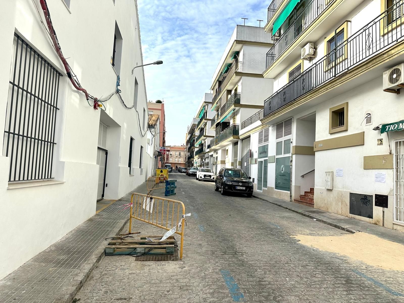 Vista exterior de Oficina en venda en Jerez de la Frontera amb Aire condicionat