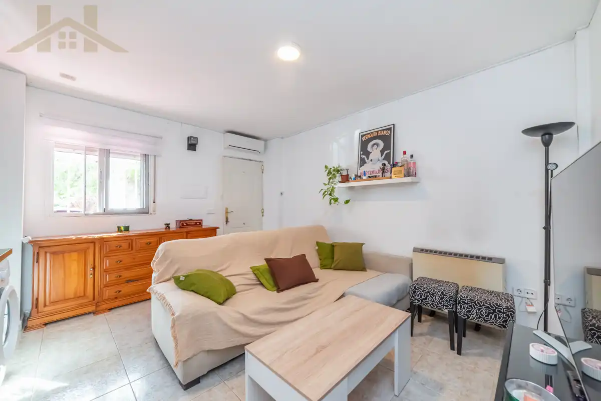 Sala de estar de Casa adosada en venta en Ciempozuelos con Aire acondicionado y Trastero