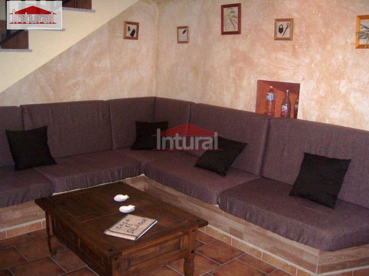 Sala d'estar de Casa o xalet en venda en Corral-Rubio