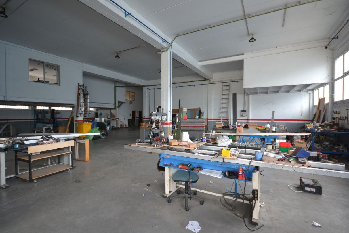Nau industrial en venda en Donostia - San Sebastián 
