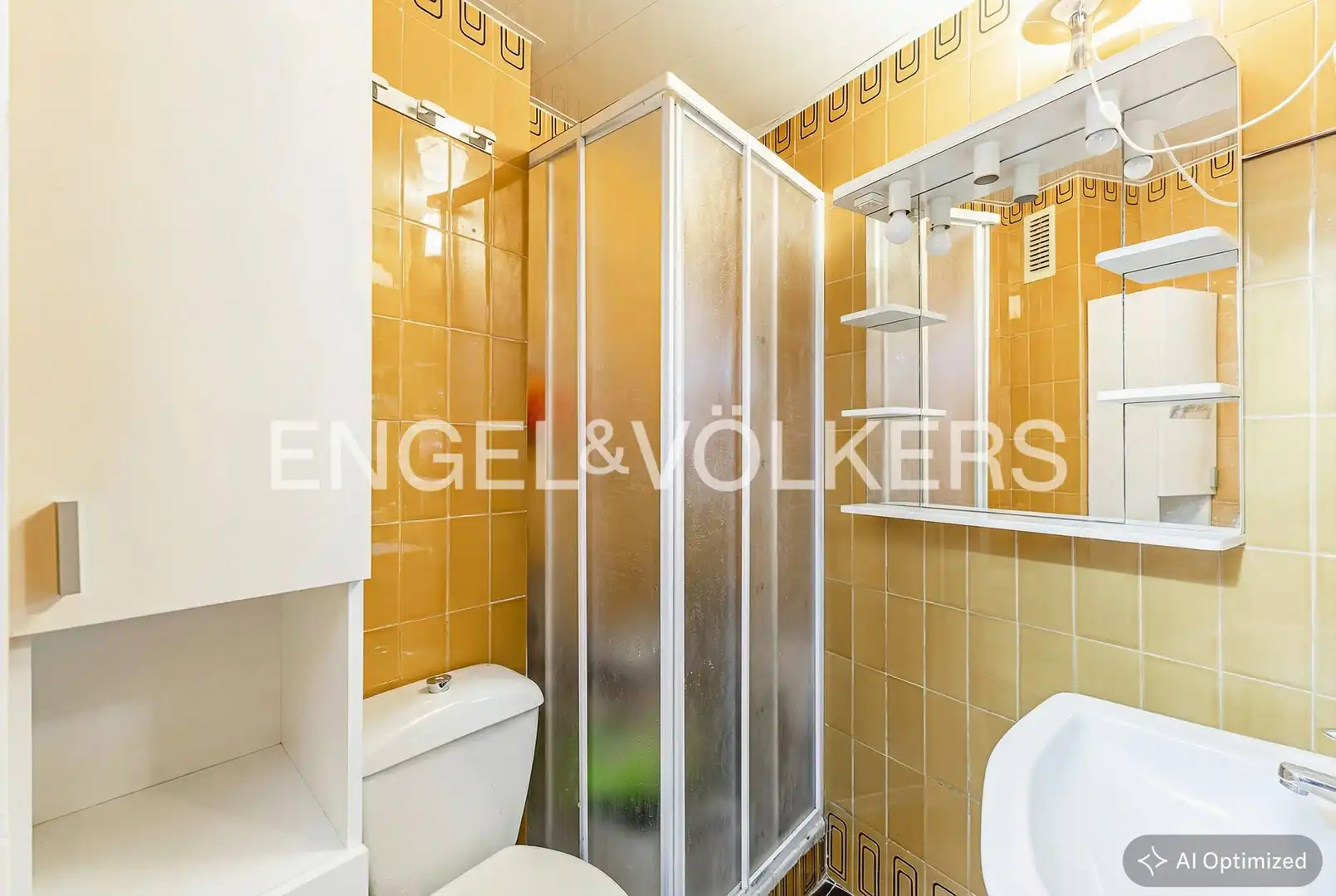 Baño de Piso en venta en Barcelona con Calefacción, Piscina y Balcón