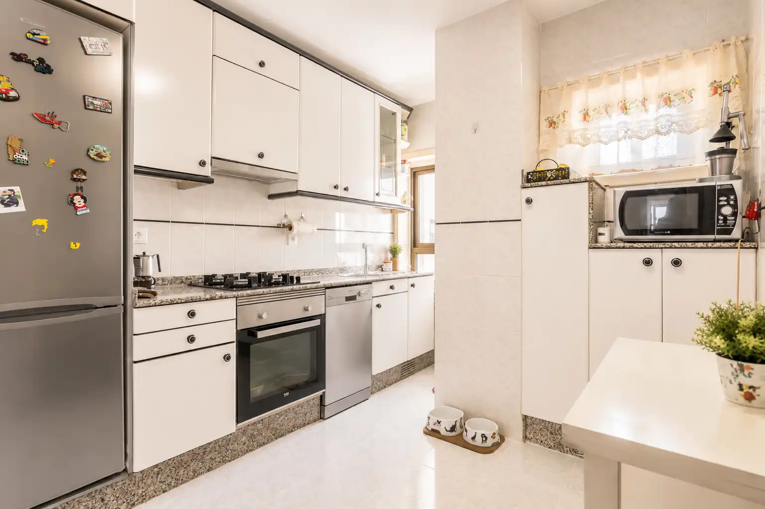 Cocina de Piso en venta en A Coruña Capital  con Calefacción, Terraza y Trastero