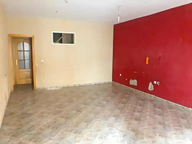 Casa adosada en venta en Linares