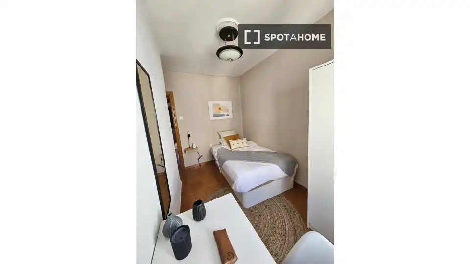 Habitación en Trinitat