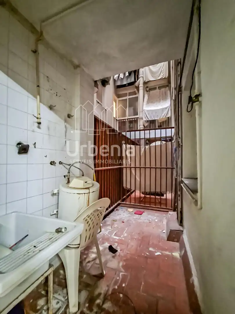 Piso en venta en Premià de Mar con Calefacción, Terraza y Piscina