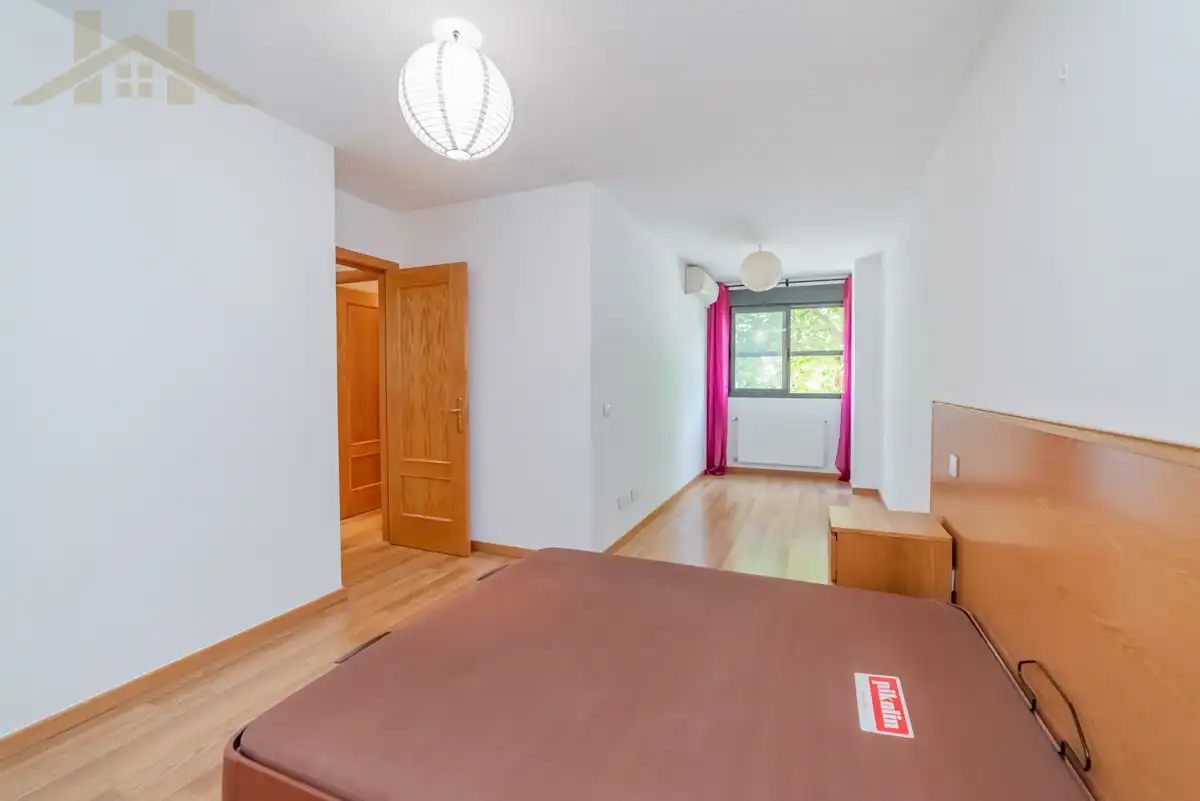 Bedroom of Flat for sale in Pinto  with Air Conditioner, Heating and Storage room