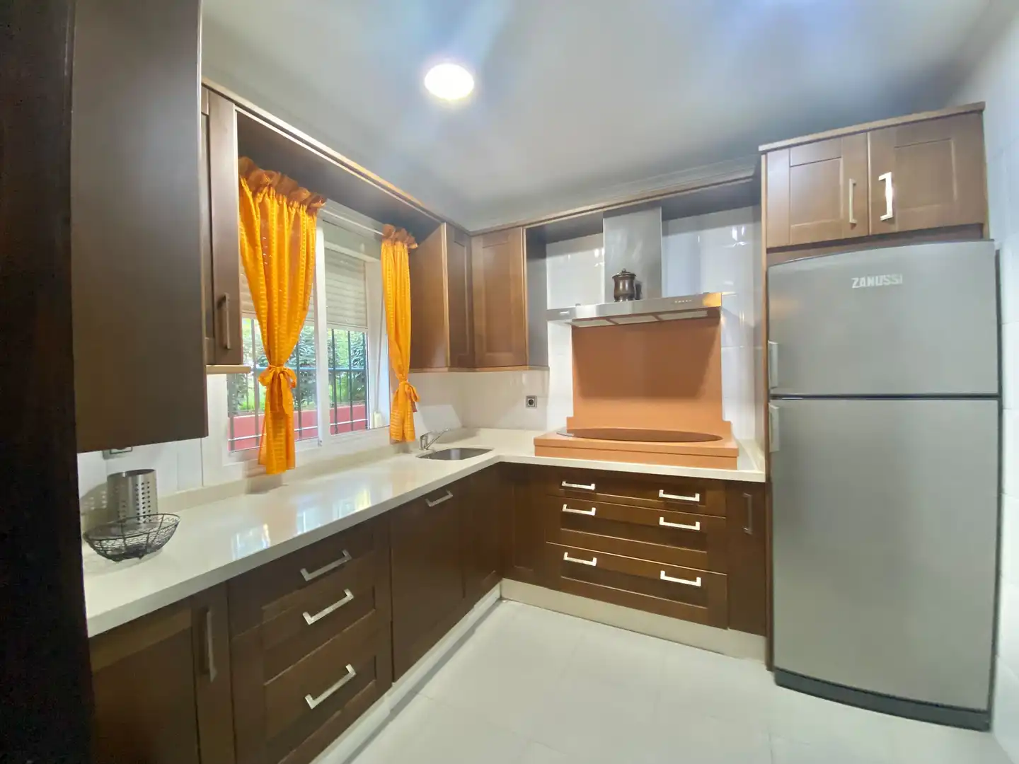 Cocina de Casa adosada en venta en Alcalá de Guadaira con Calefacción y Horno