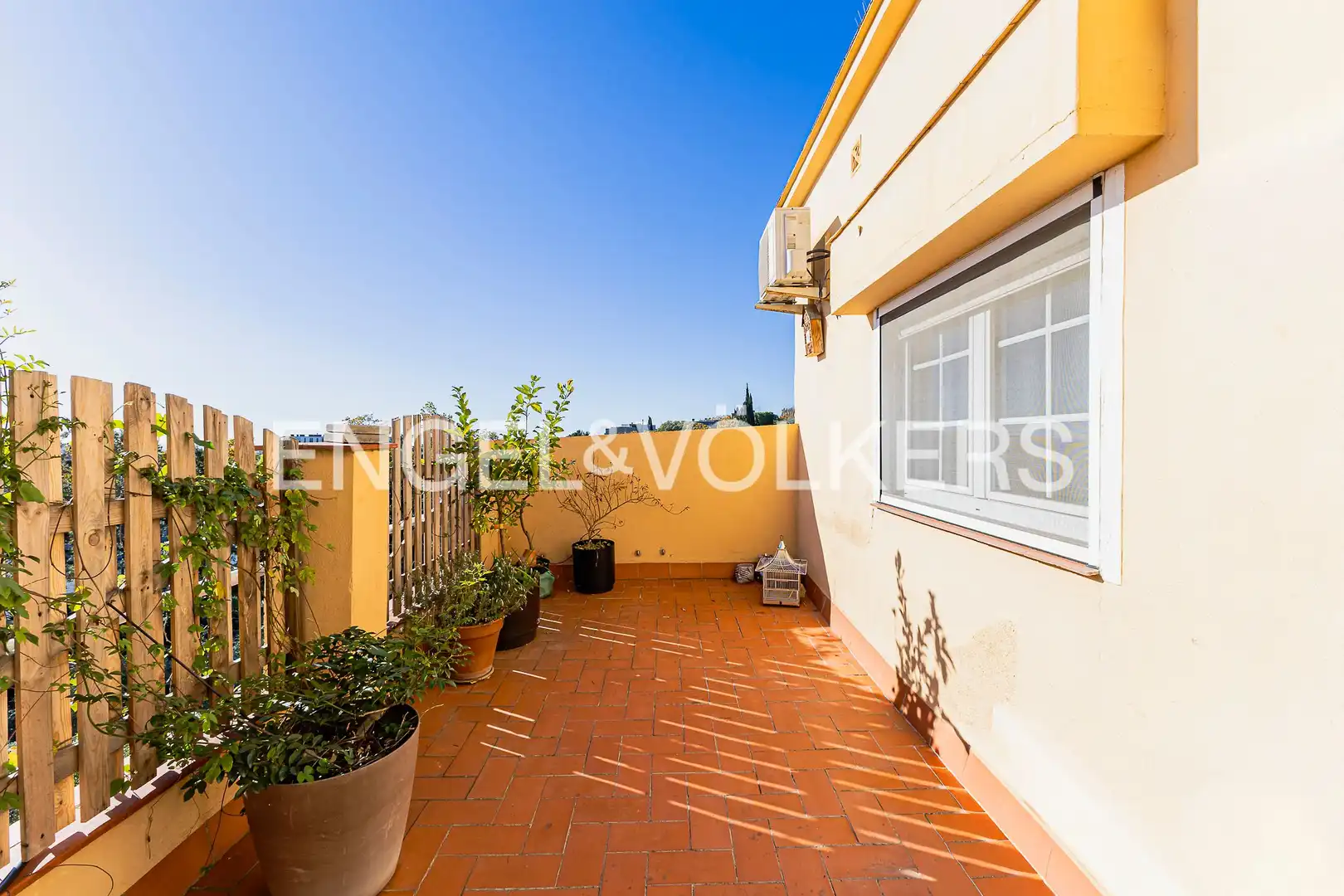 Terrace of Duplexes for sale in Barcelona  with Air Conditioner, Heating and Private garden