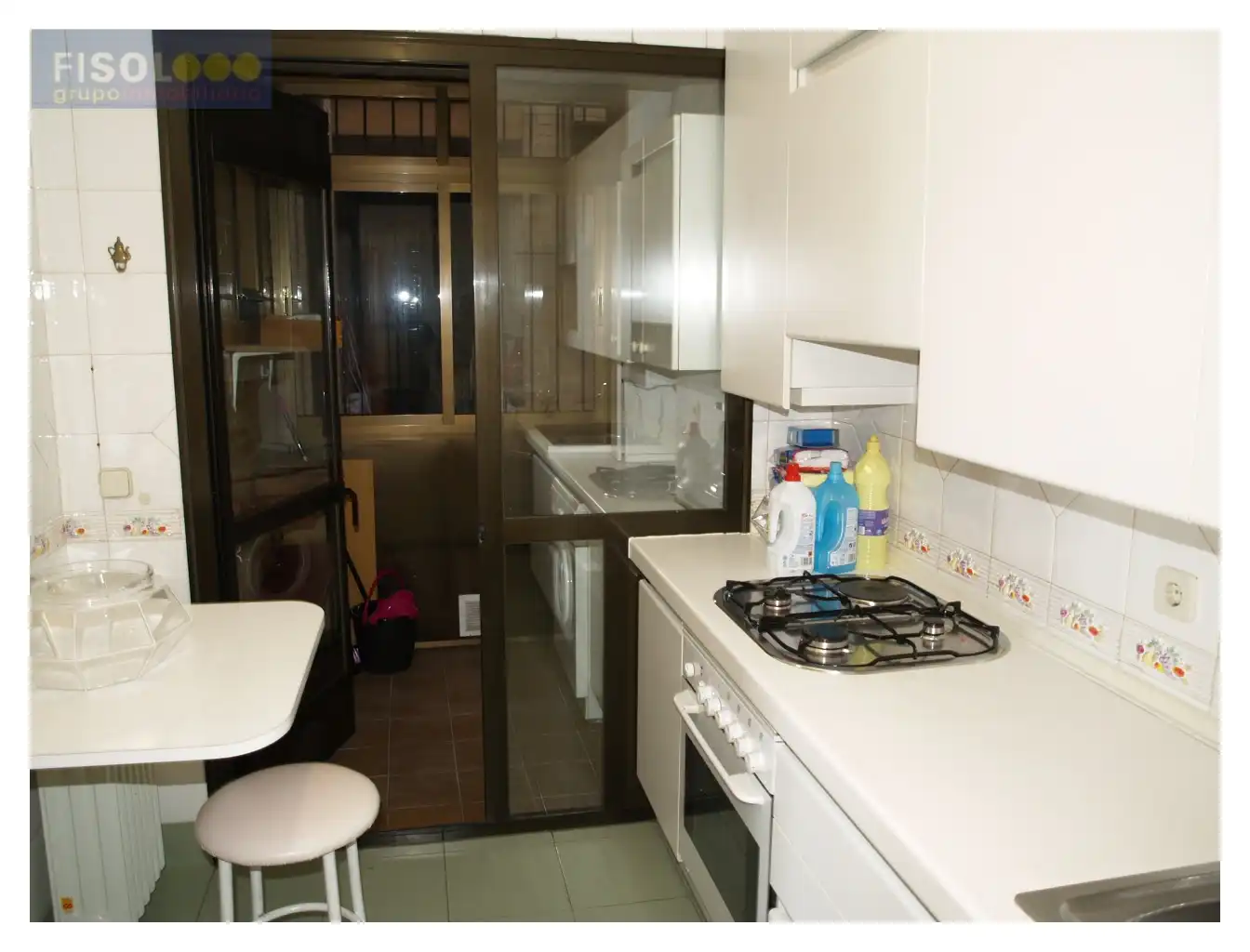 Cuina de Apartament de lloguer en Pozuelo de Alarcón amb Calefacció, Parquet i Piscina comunitària