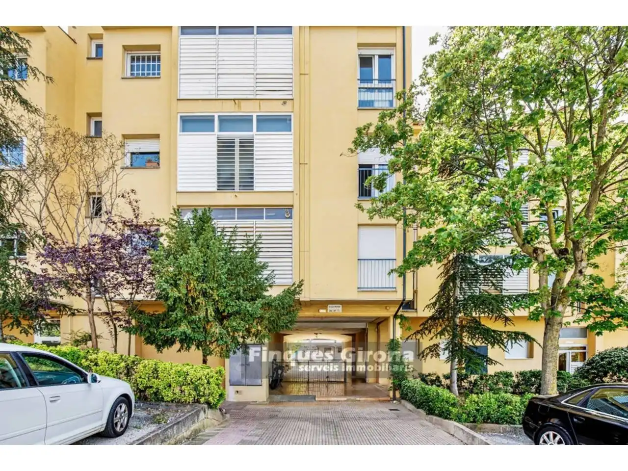 Exterior view of Flat for sale in Girona