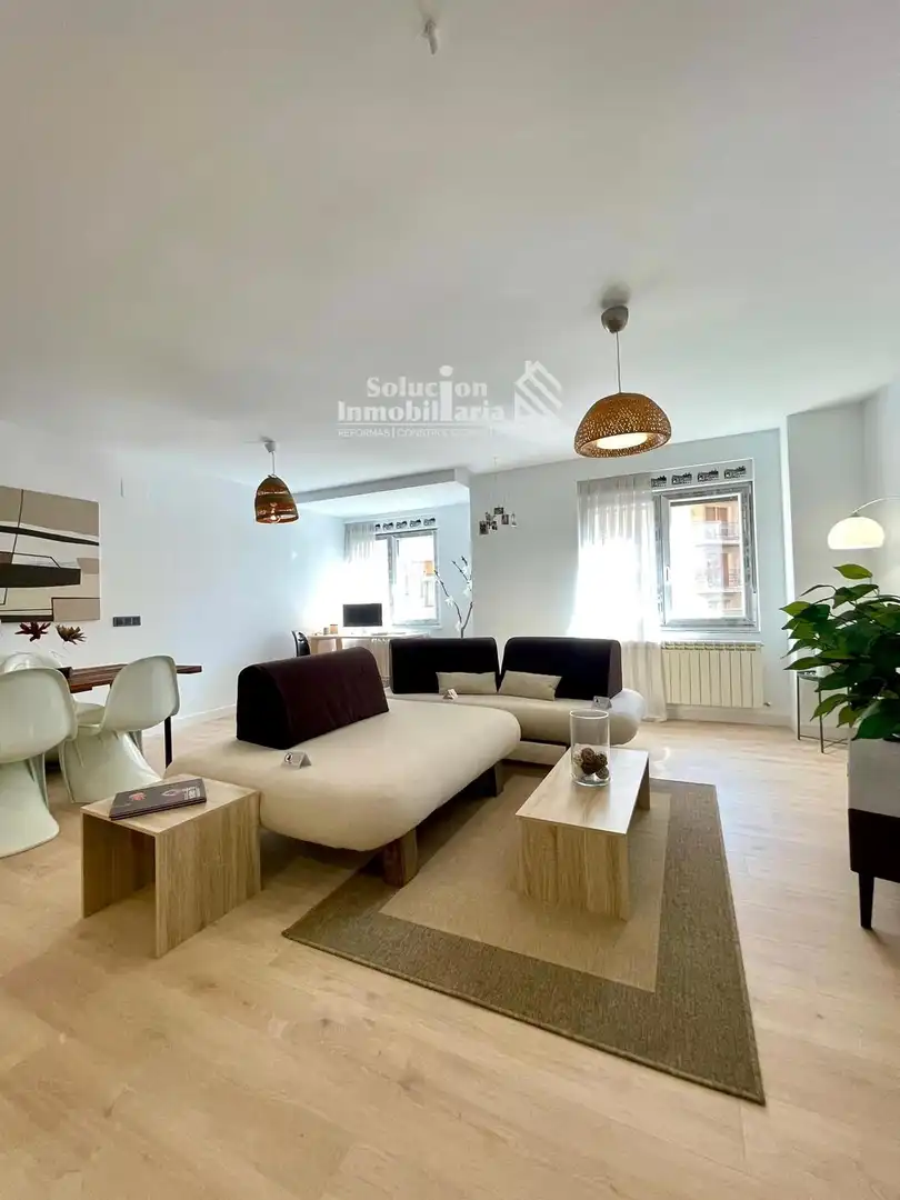 EXCLUSIVA VIVIENDA A ESTRENAR CON REFORMA PREMIUM JUNTO A PLAZA DE SANTA EULALIA  SALAMANCA, imatge 4