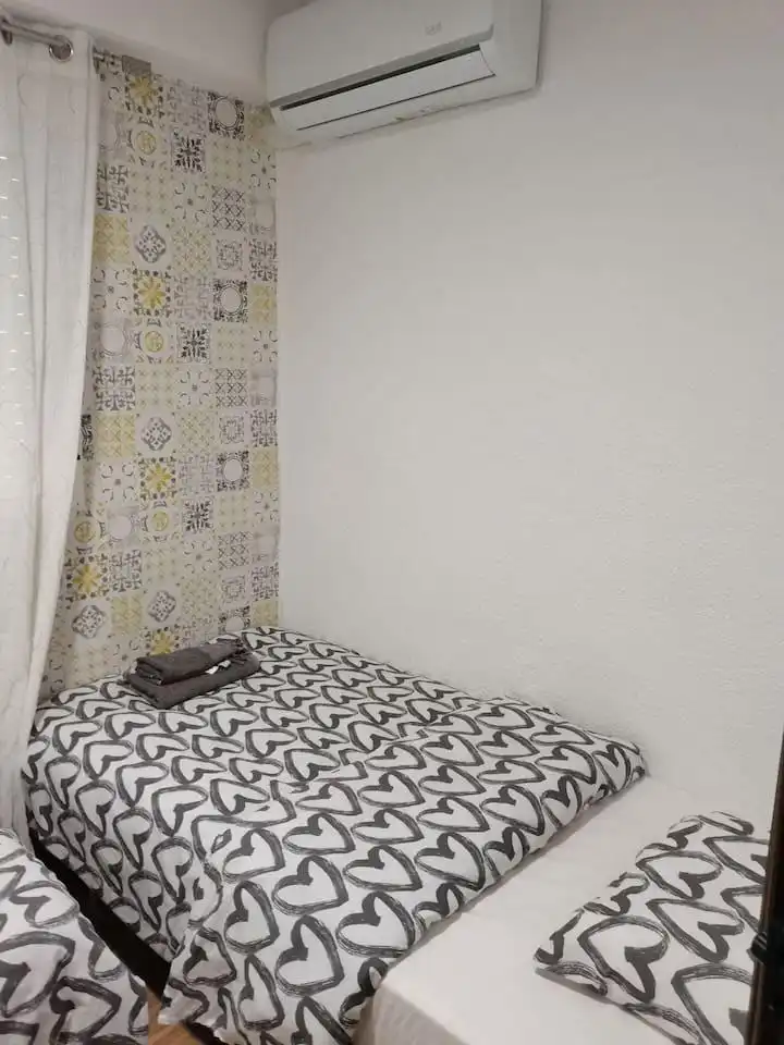 Habitación de Piso en venta en Valencia con Aire acondicionado, Amueblado y Balcón