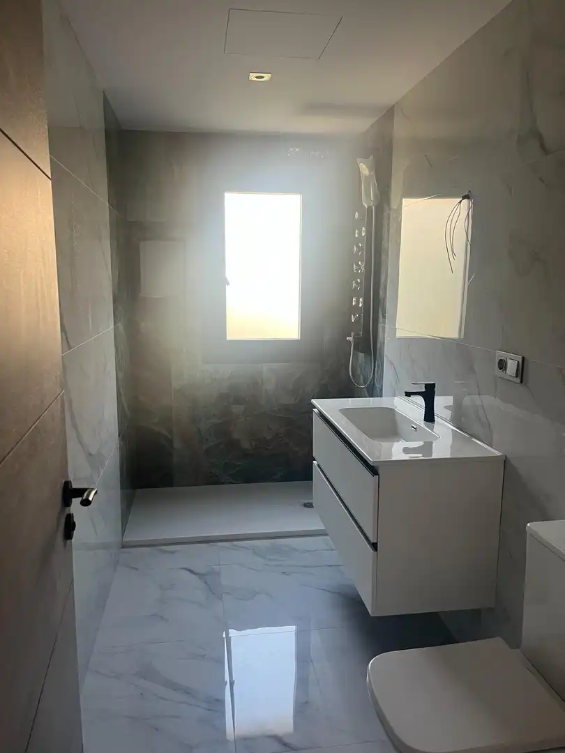 Baño de Casa o chalet en venta en Padul con Aire acondicionado, Calefacción y Jardín privado
