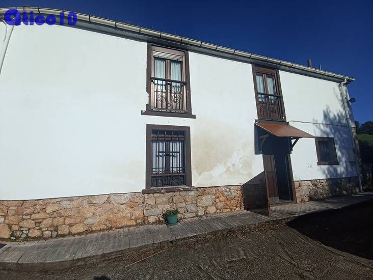 Vista exterior de Casa adosada en venda en Siero