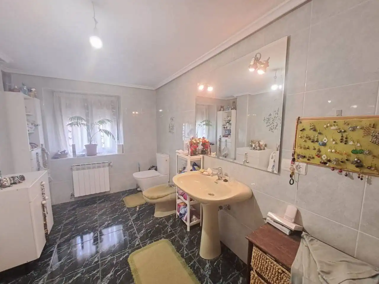 Bathroom of Houses for sale in Villayerno Morquillas  with Heating and Terrace