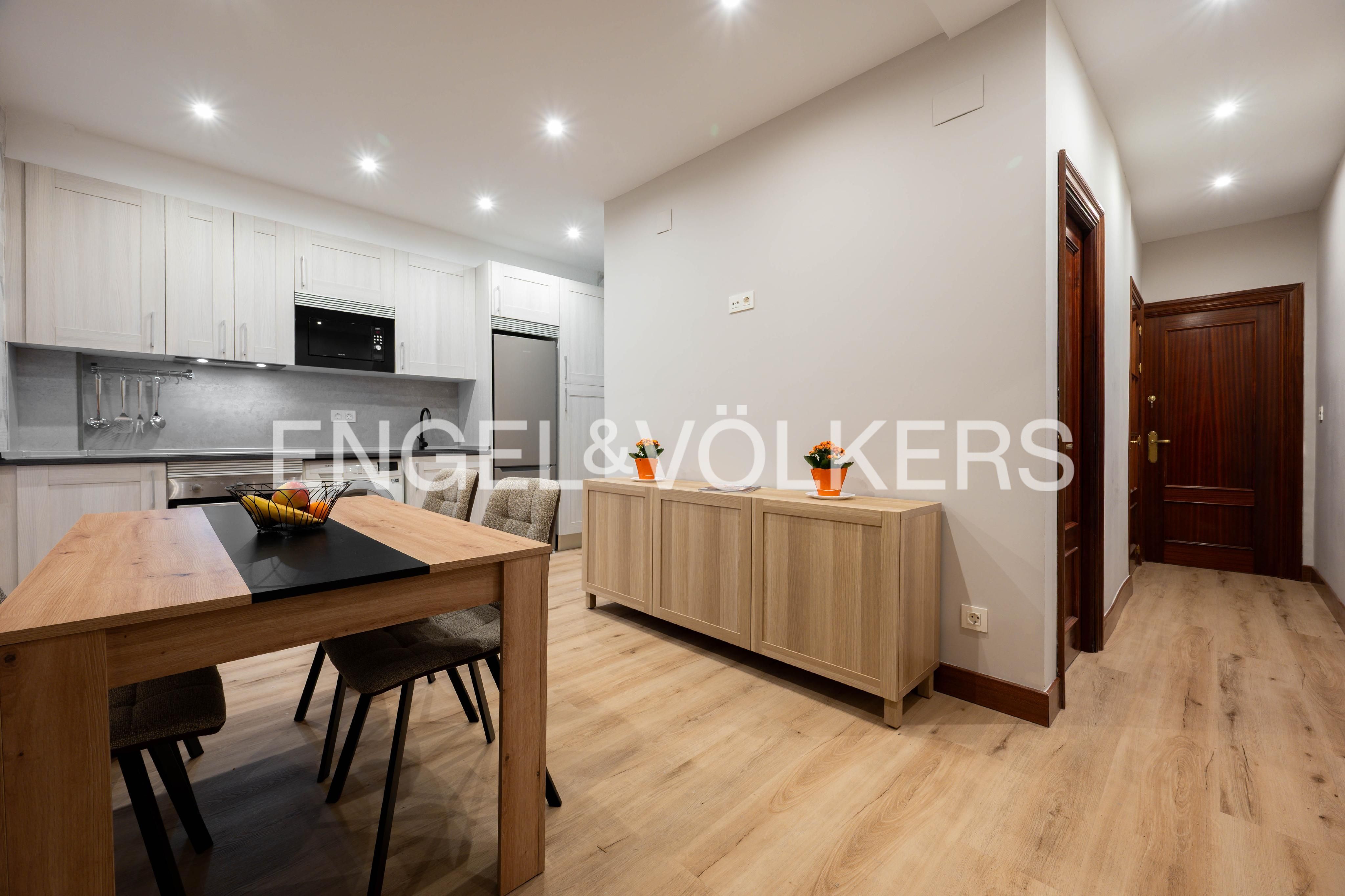 Kitchen of Apartment for sale in Donostia - San Sebastián   with Heating and Furnished