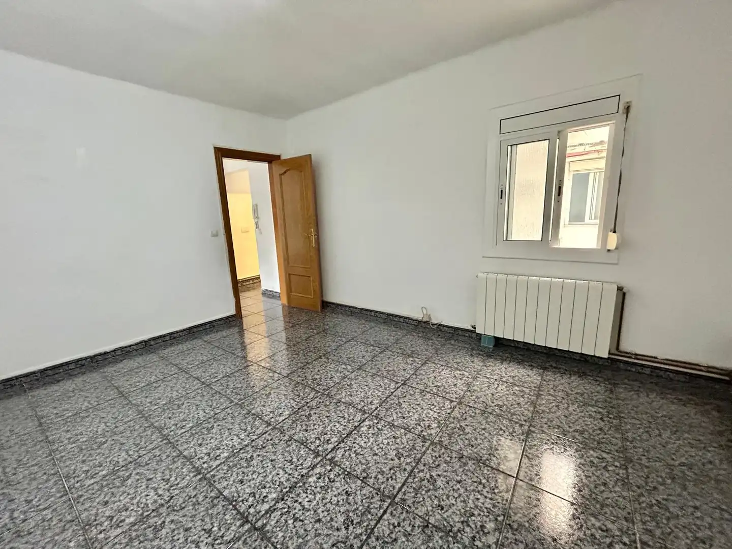 Piso en venta en Santa Coloma de Gramenet con Aire acondicionado, Calefacción y Internet