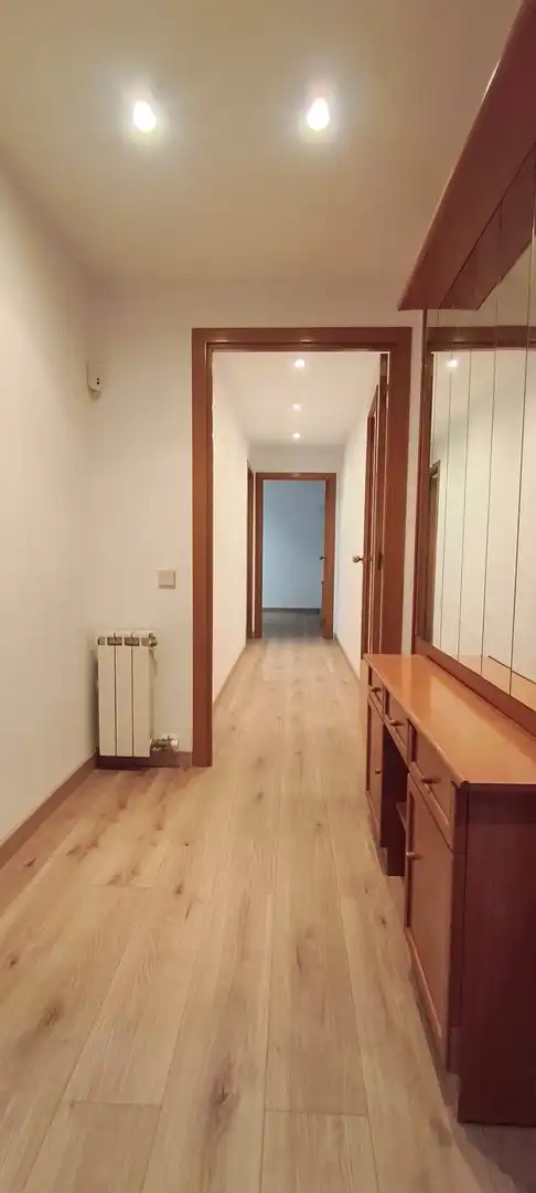 Piso en venta en Sant Adrià de Besòs con Calefacción y Balcón