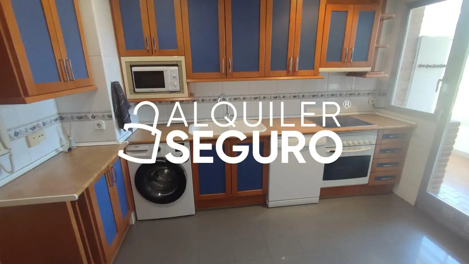 Kitchen of Flat for rent in Tres Cantos  with Heating