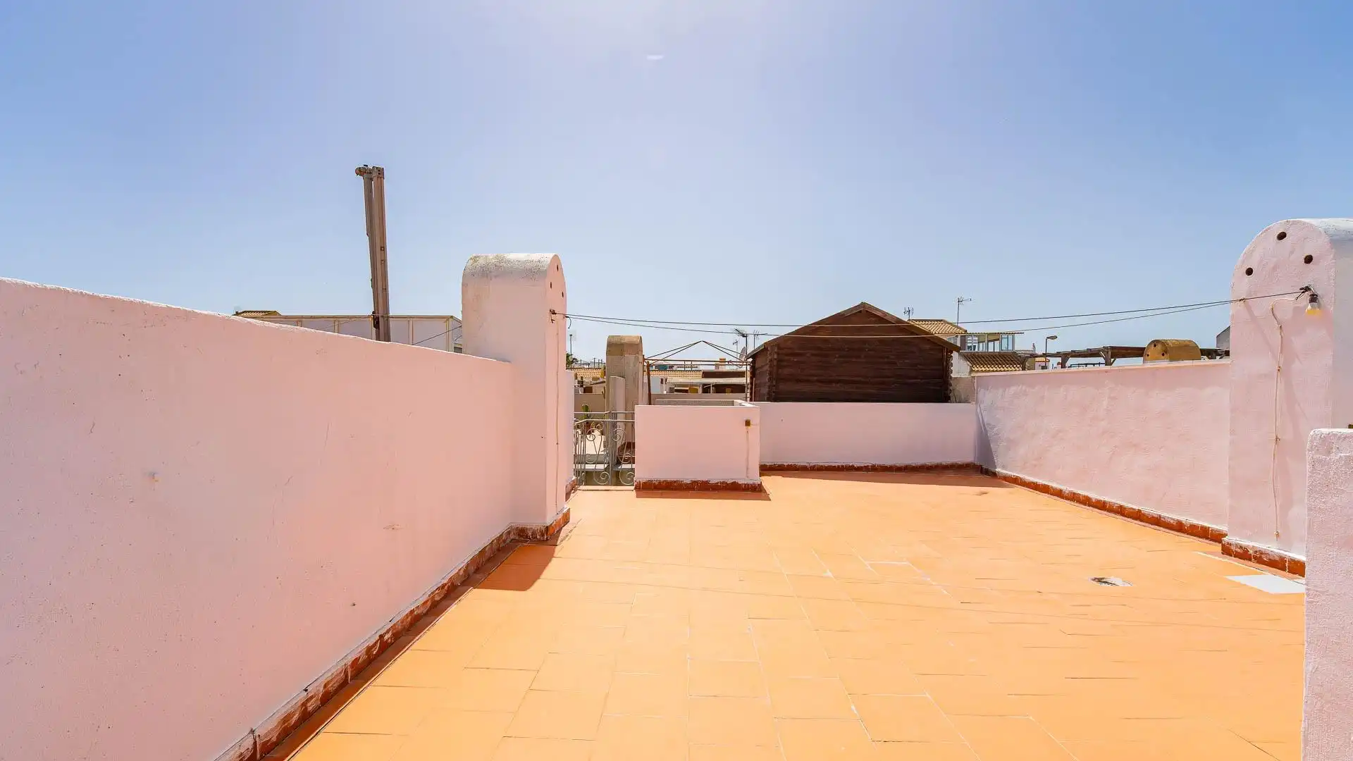 Terrassa de Casa adosada en venda en Torrevieja amb Terrassa, Traster i Moblat
