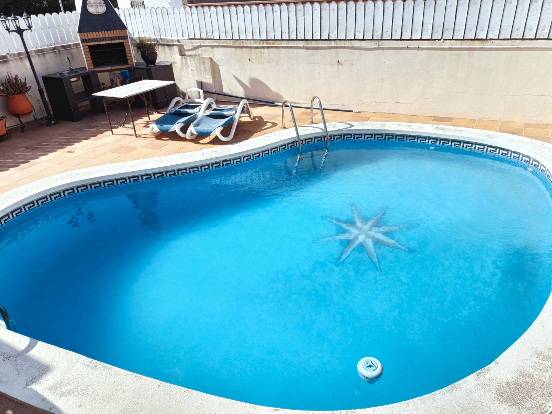 Piscina de Casa adosada en venda en Creixell amb Aire condicionat, Jardí privat i Terrassa