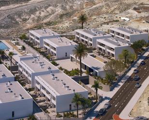 Vista exterior de Àtic en venda en Arico amb Jardí privat, Terrassa i Traster