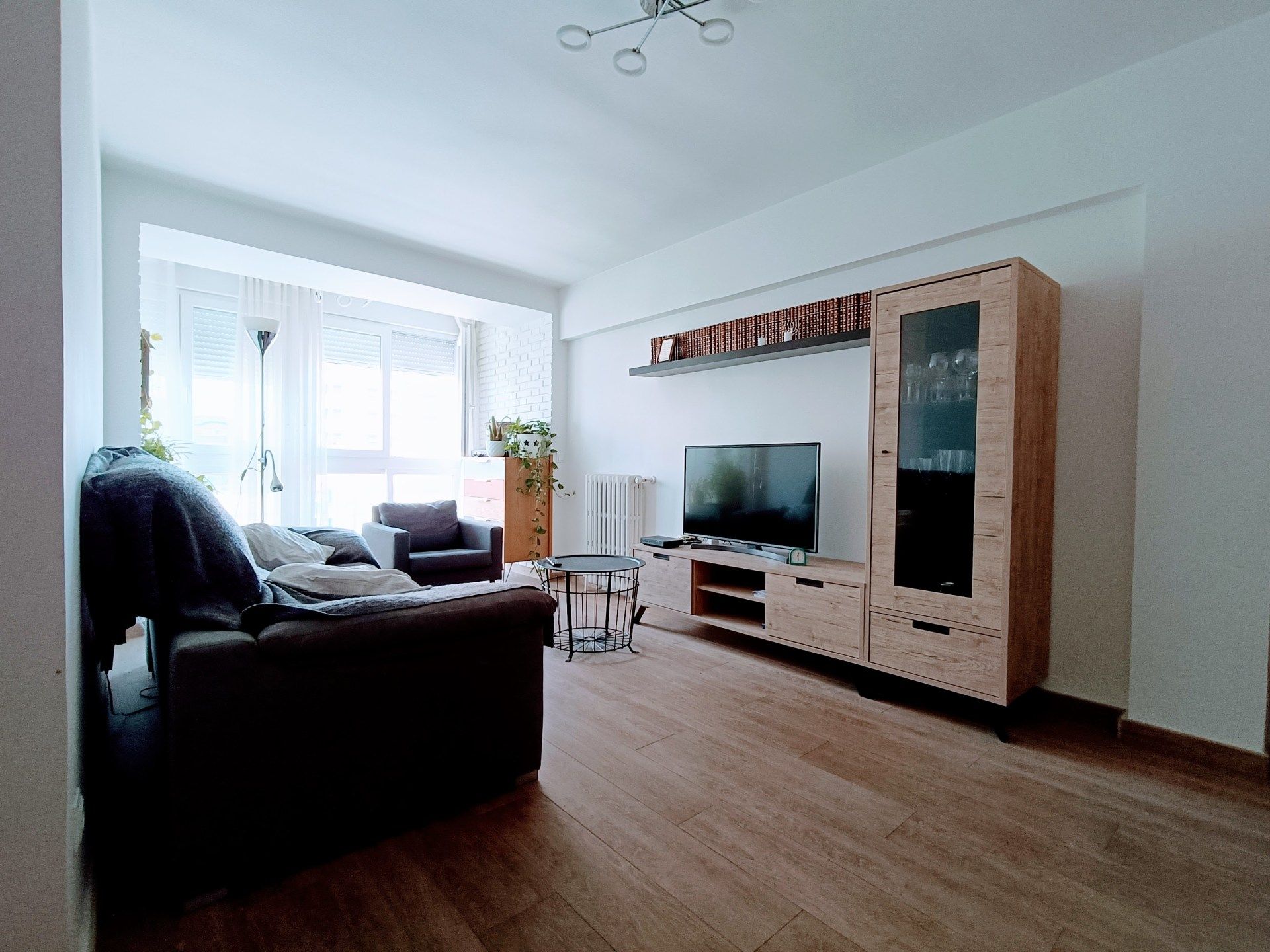 Living room of Flat to rent in  Madrid Capital  with Air Conditioner, Terrace and Furnished