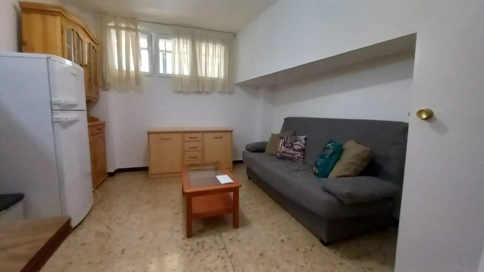 Estudio de alquiler en Zaragoza con Calefacción, Amueblado y Horno