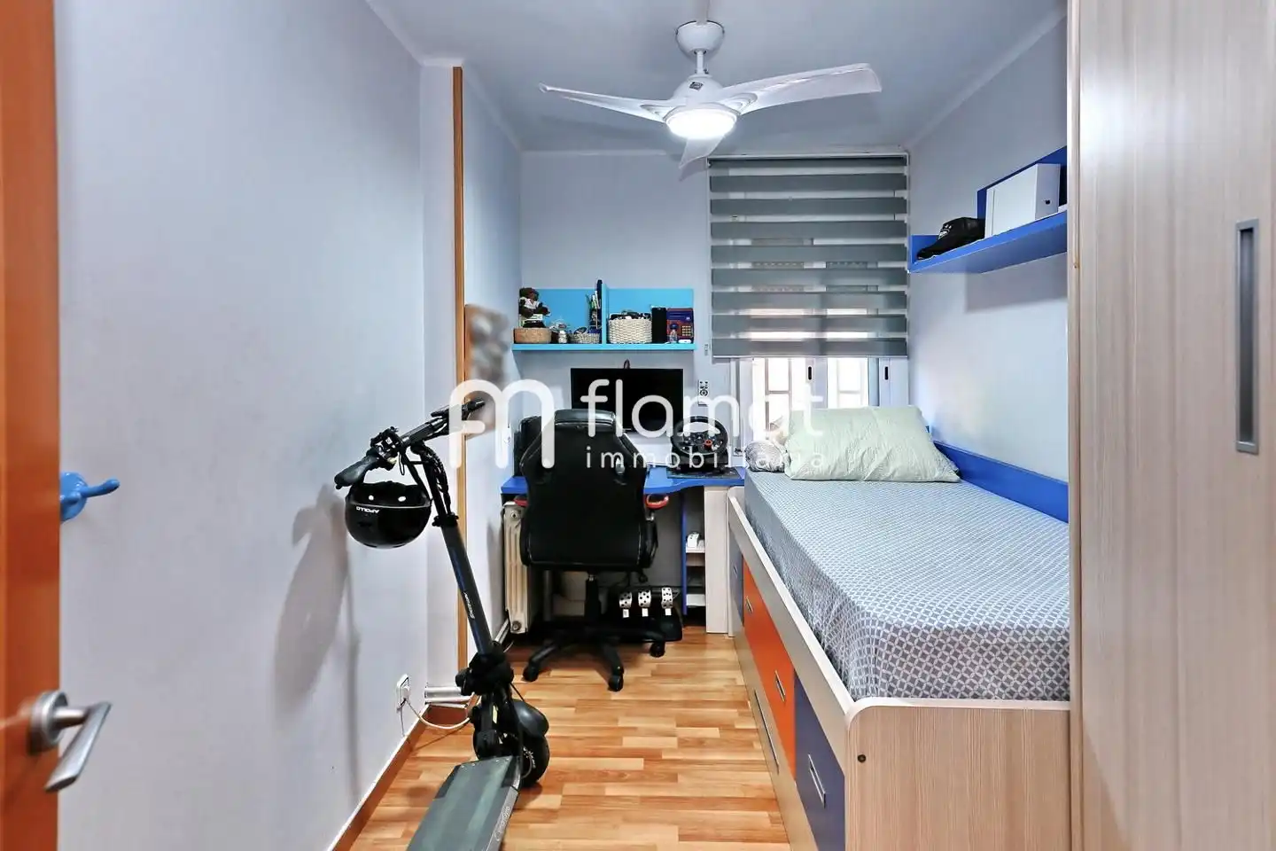 Schlafzimmer von Wohnung zum Verkauf in Badalona mit Klimaanlage, Heizung und Balkon